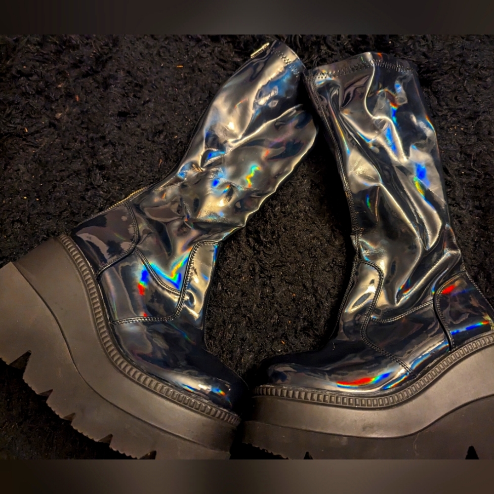 Black Holographic Demonia Platforms
